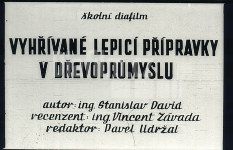 Vyhřívané lepicí prostředky (přípravky) v dřevoprůmyslu