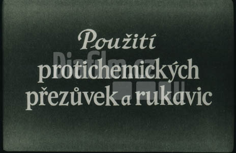 Použití protichemických přezůvek a rukavic