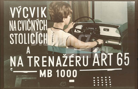 Výcvik na cvičných stolicích a na trenažeru ART 65 - MB 1000