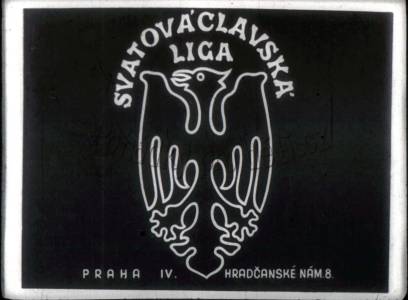 Kulihrášek mezi hračkami